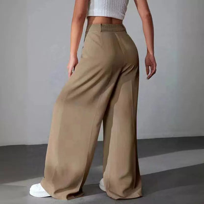Pantalonii Adriana
