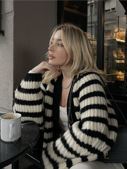 Cardigan Alb Negru Bianca